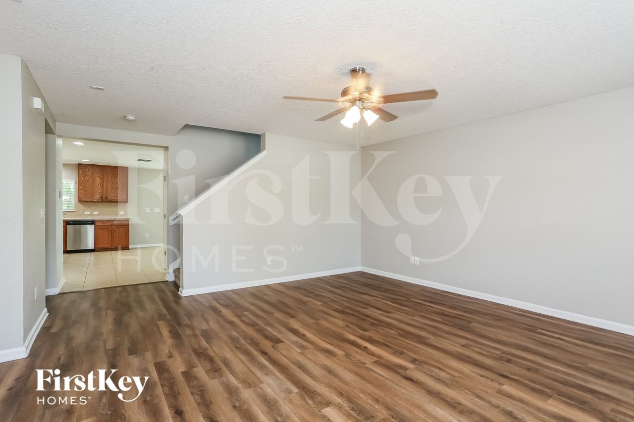 348 Candlebark Dr - Photo 4 of 15