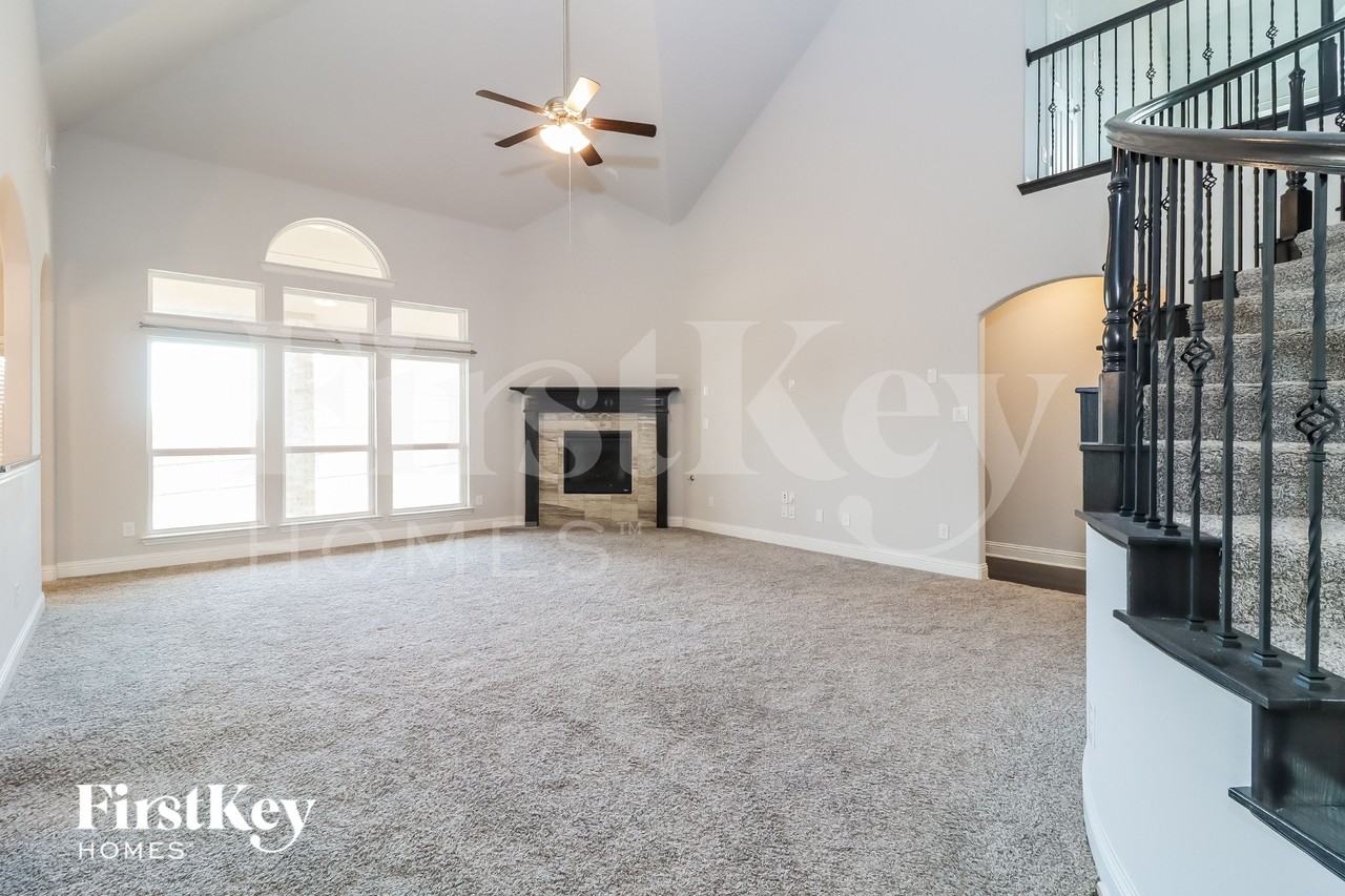 6508 Glenwick Dr - Photo 3 of 15