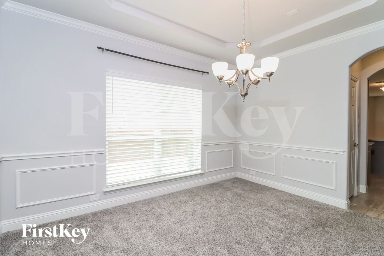 6508 Glenwick Dr - Photo 5 of 15