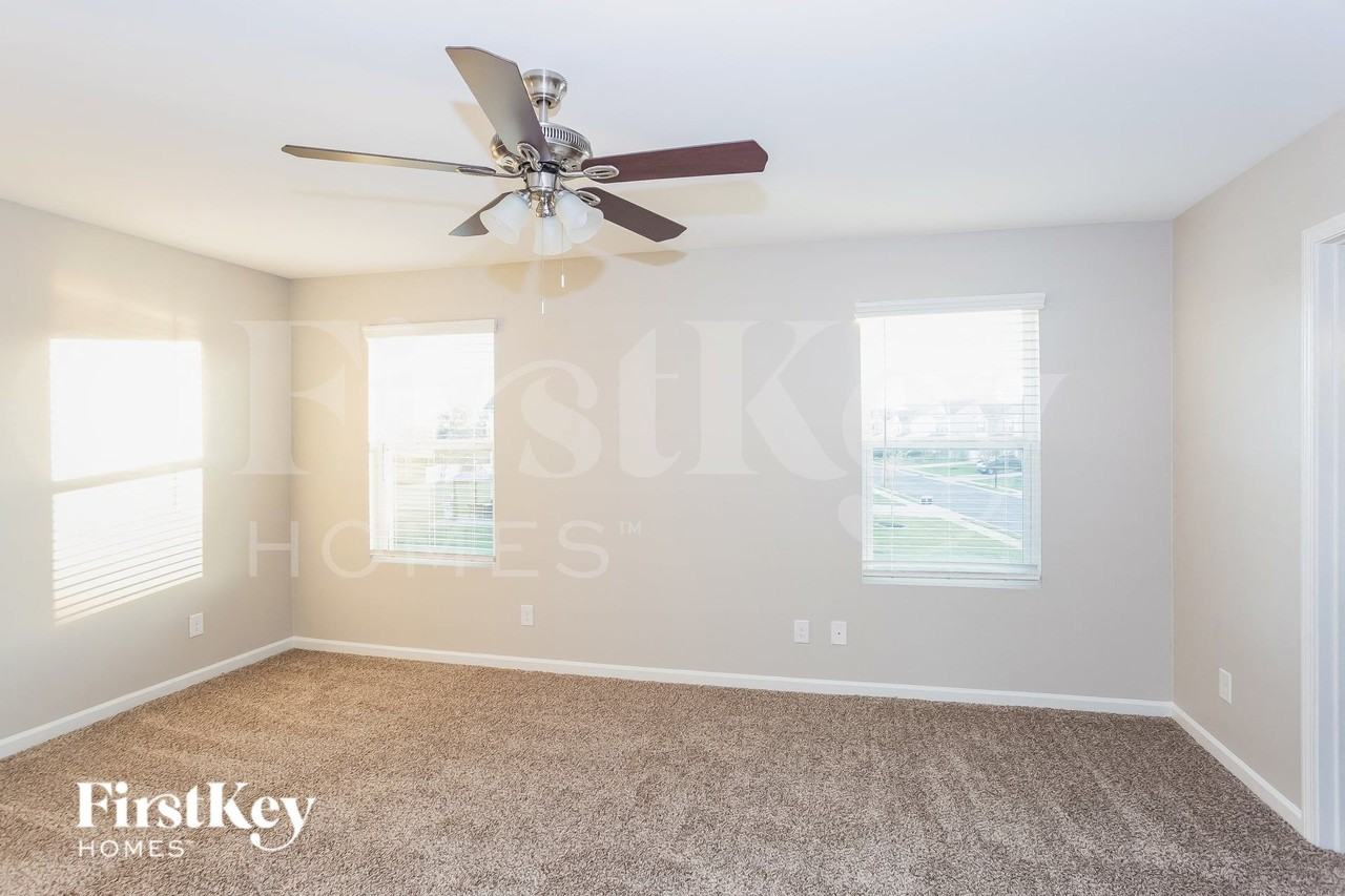 408 Gentle Bend Cv - Photo 7 of 15