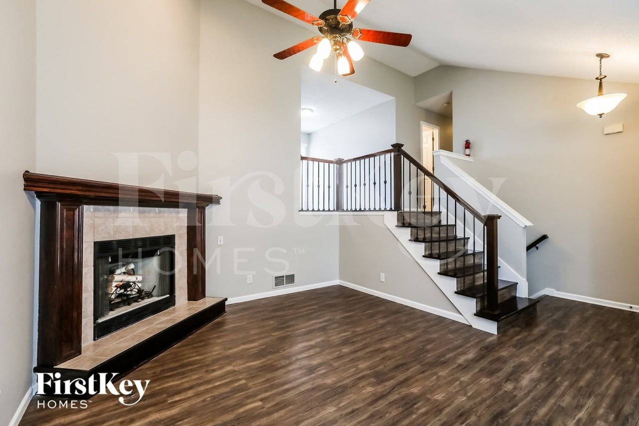 8688 Ne 110th St - Photo 4 of 15