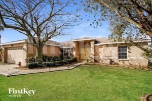 featured image of 835 Summer Glen Dr