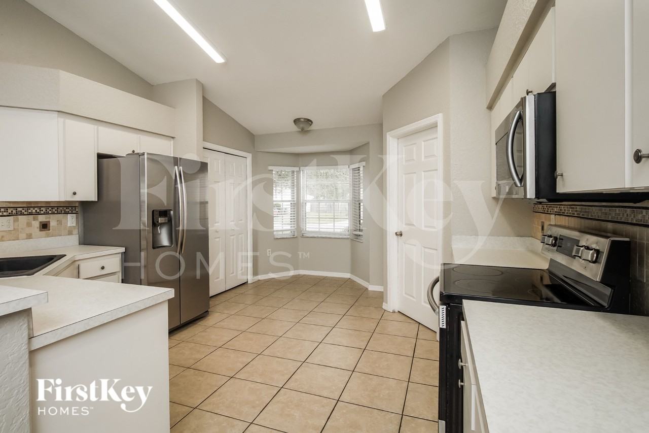 835 Summer Glen Dr - Photo 7 of 15