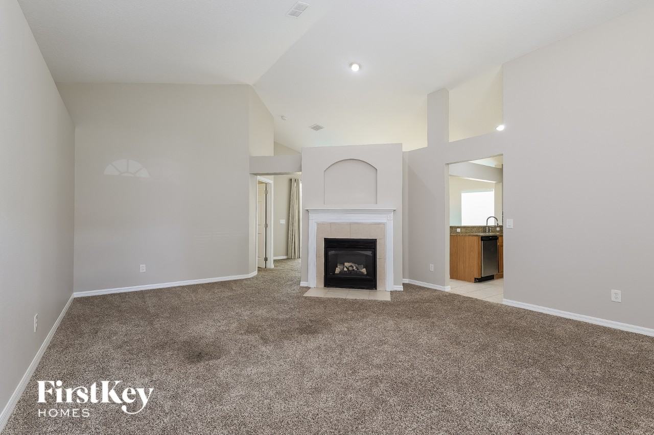 745 Troon Cir - Photo 3 of 16