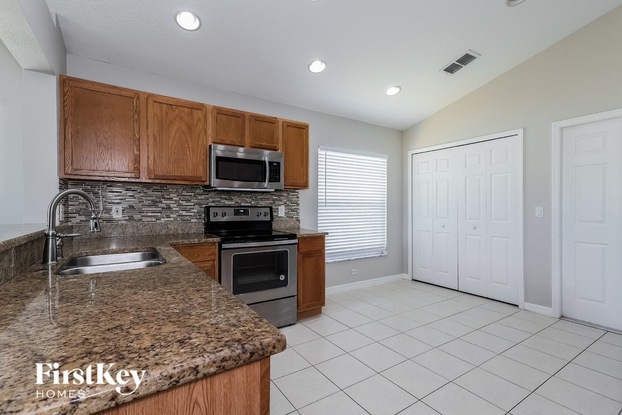 745 Troon Cir - Photo 6 of 16