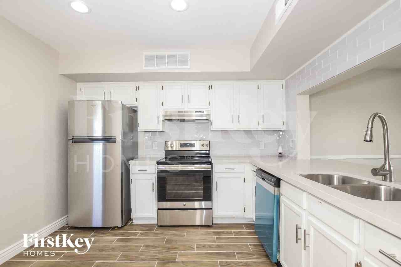 3724 W Michigan Ave - Photo 5 of 15
