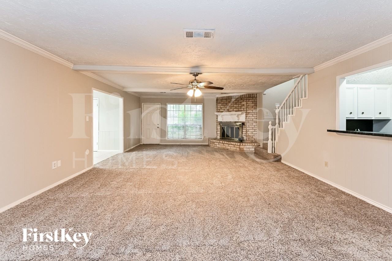 16911 Memorial Oaks Ln - Photo 2 of 16