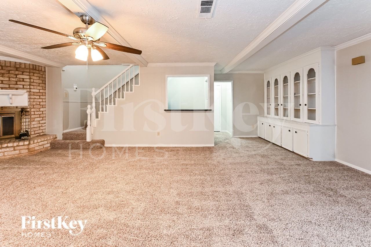 16911 Memorial Oaks Ln - Photo 3 of 16