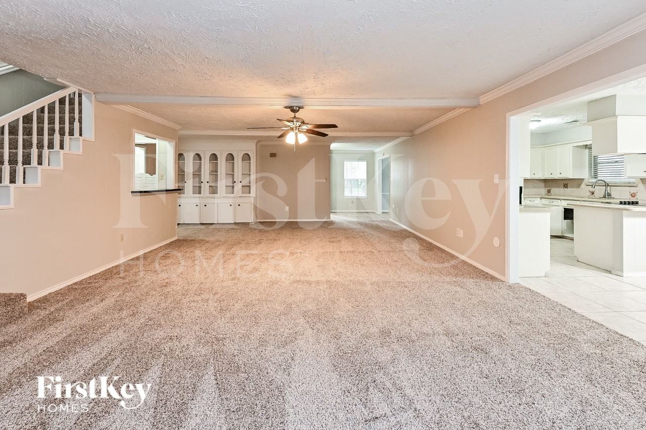 16911 Memorial Oaks Ln - Photo 4 of 16