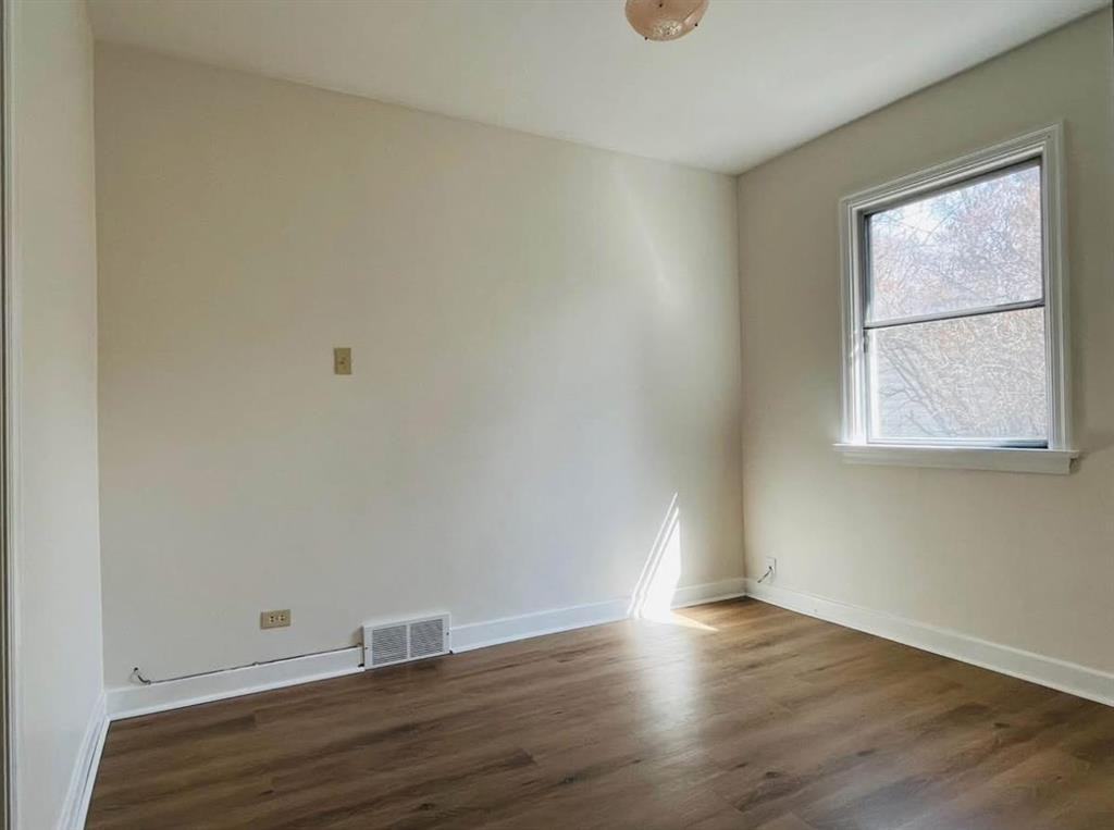 428 32 Ave Nw #1 - Photo 7 of 13