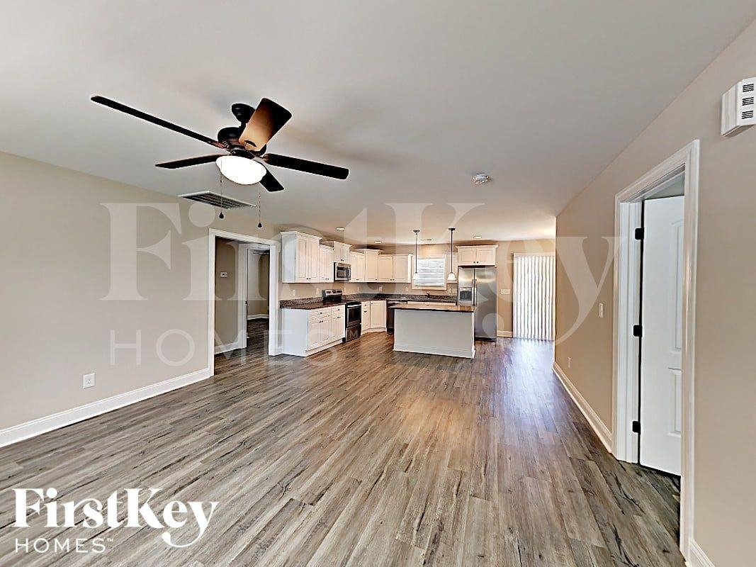 700 Margate Ave - Photo 3 of 16