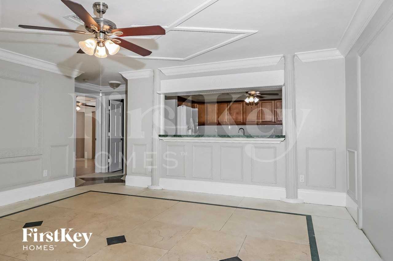 410 Neave - Photo 5 of 15