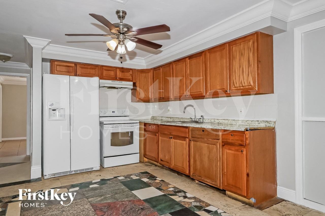 410 Neave - Photo 7 of 15