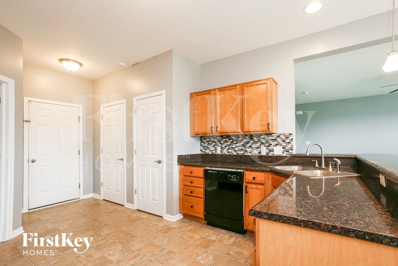 3476 Limelight Ln - Photo 5 of 15