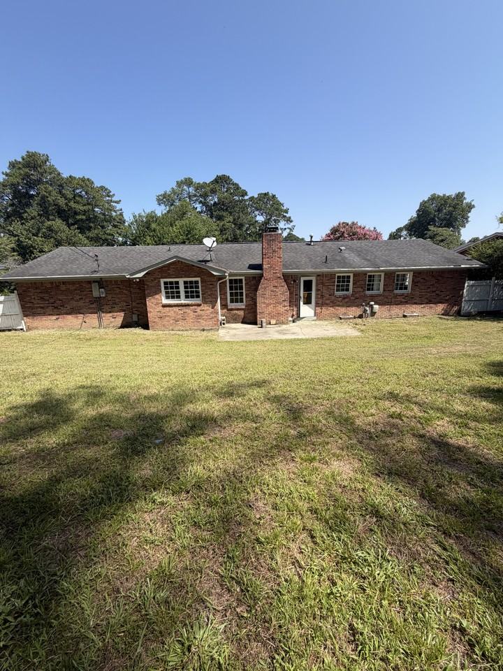 3208 Downes Grove Rd #1 - Photo 2 of 26