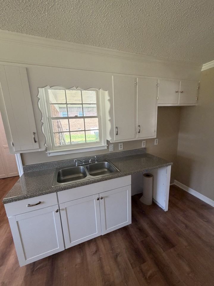 3208 Downes Grove Rd #1 - Photo 4 of 26