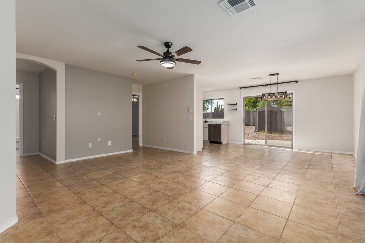 6932 S Russet Sky Way #1 - Photo 5 of 16