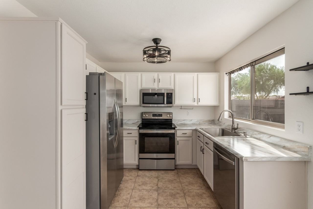 6932 S Russet Sky Way #1 - Photo 6 of 16