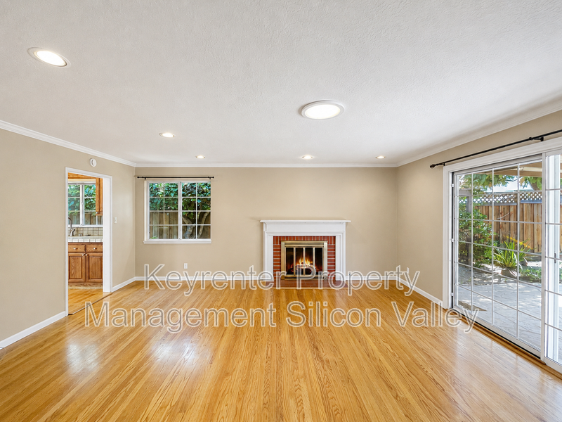 1114 Lynn Way - Photo 7 of 26