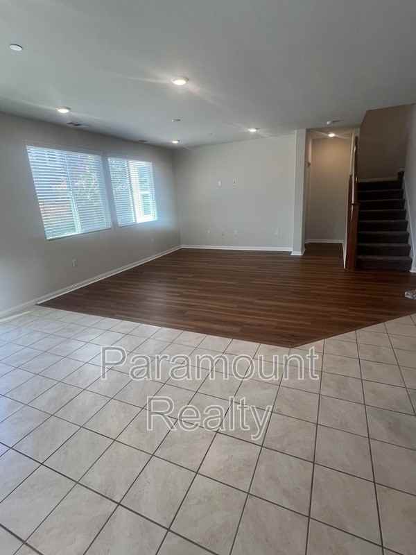385 Savannah Way - Photo 5 of 36