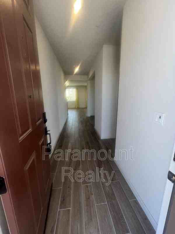 1878 Holland Ln - Photo 6 of 47