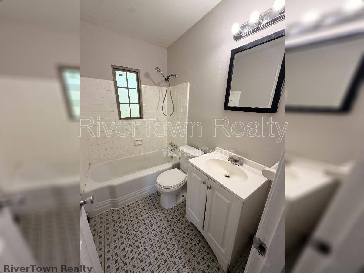 4672 Willow Rd - Photo 6 of 10