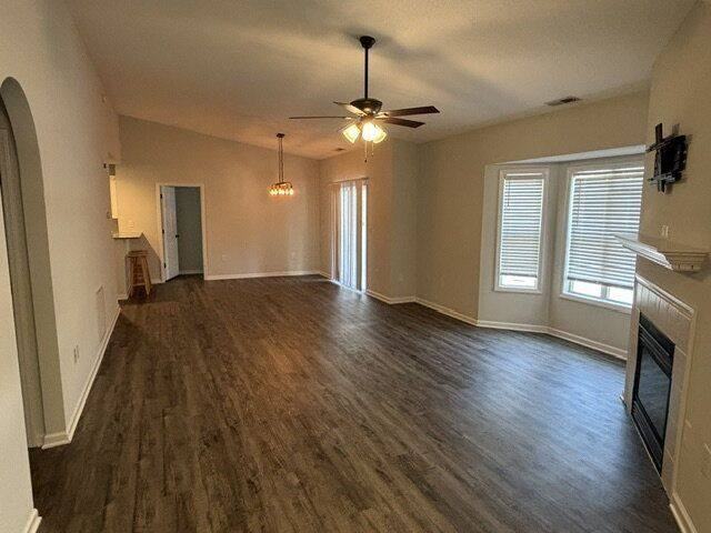 1102 Turtle Creek Rd #H - Photo 3 of 10
