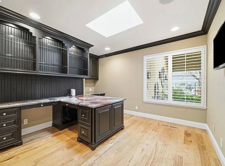 66 Oakridge Ct - Photo 5 of 15