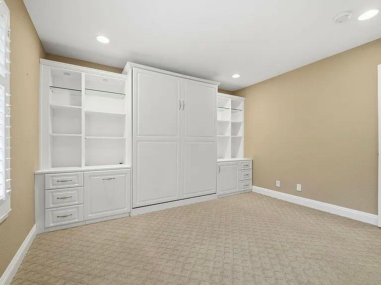 66 Oakridge Ct - Photo 7 of 15