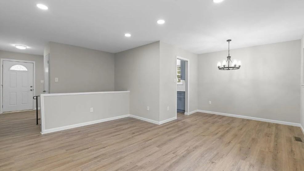 24320 Log House Rd - Photo 4 of 33