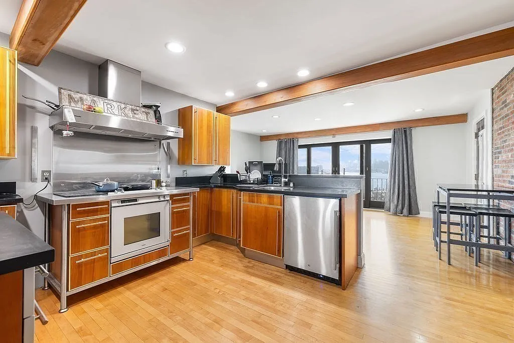 16 Beacon St #20 - Photo 2 of 20