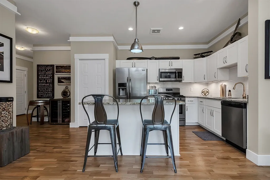 54 Loomis St #1201 - Photo 4 of 20