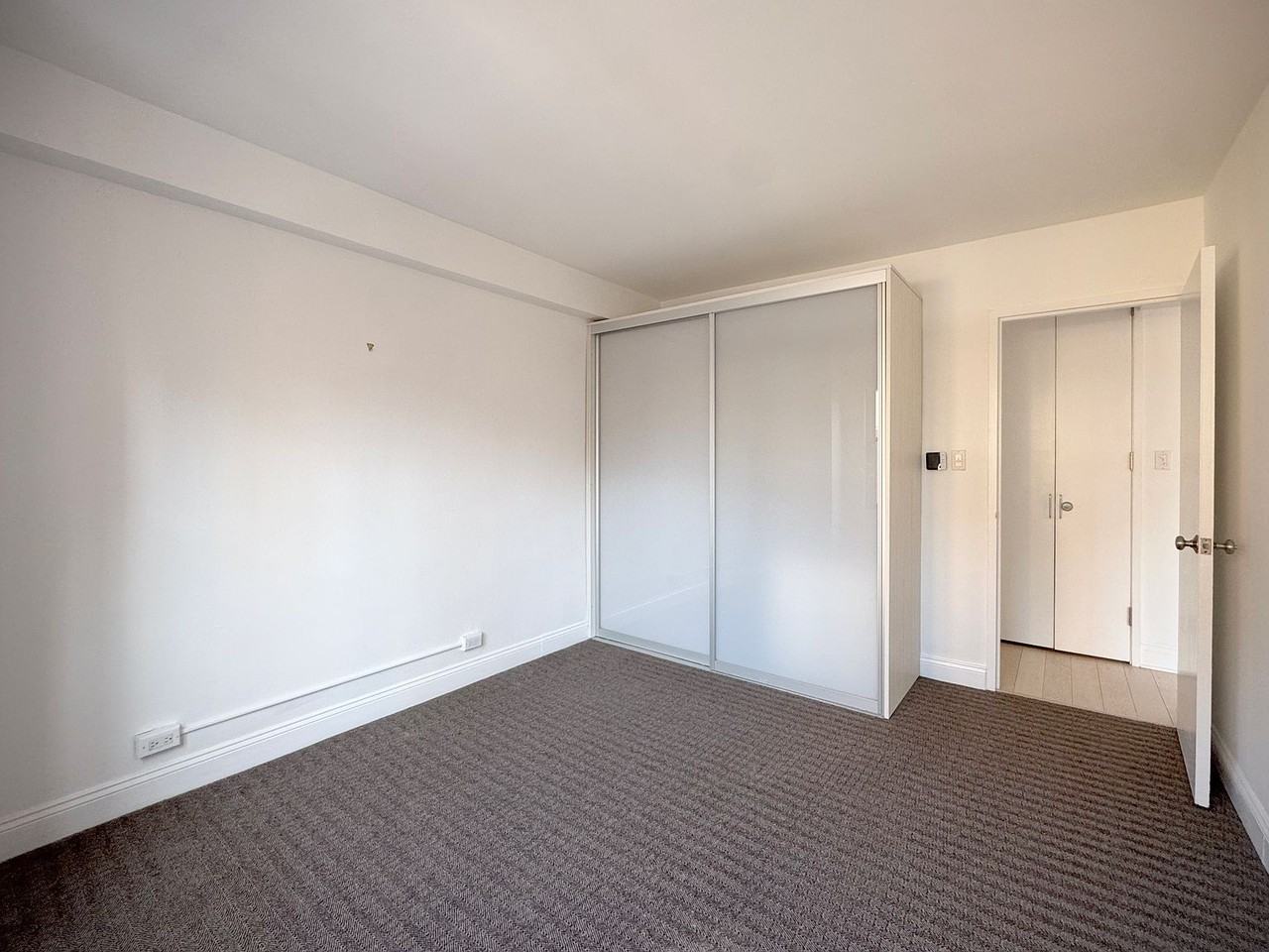 160 E 91st St #4N - Photo 4 of 6
