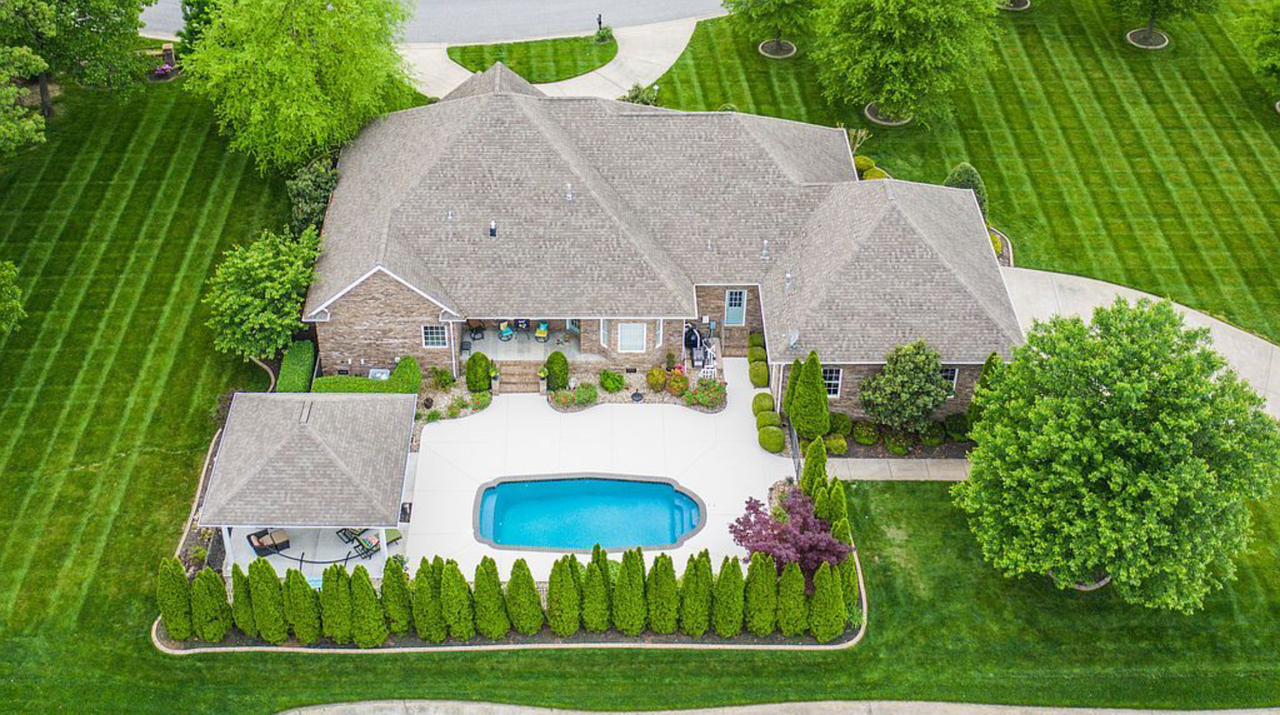 1834 Deerhaven Ln #NA - Photo 2 of 32