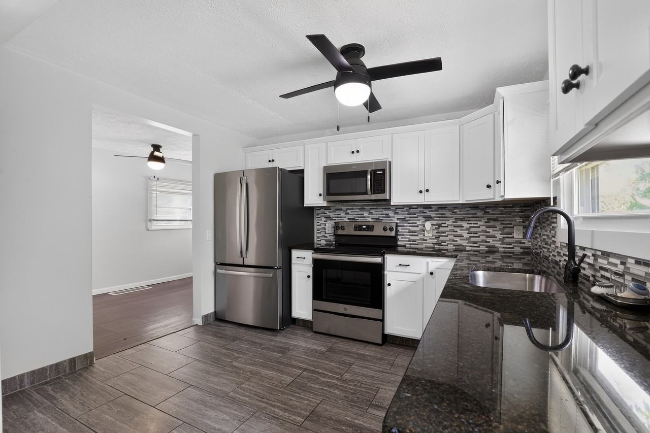 24634 Water St - Photo 2 of 24