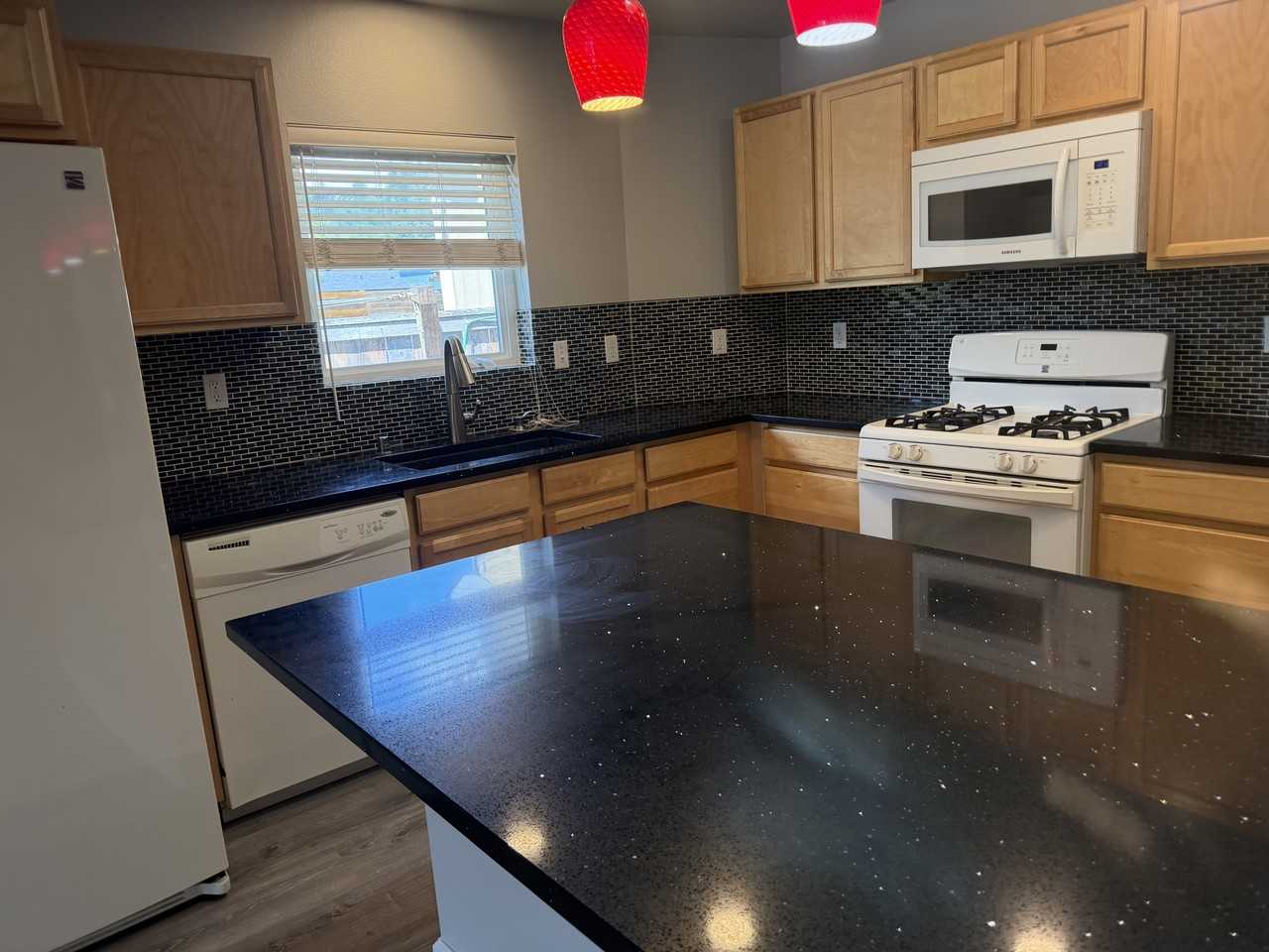 131 Elise Ct #NA - Photo 3 of 20