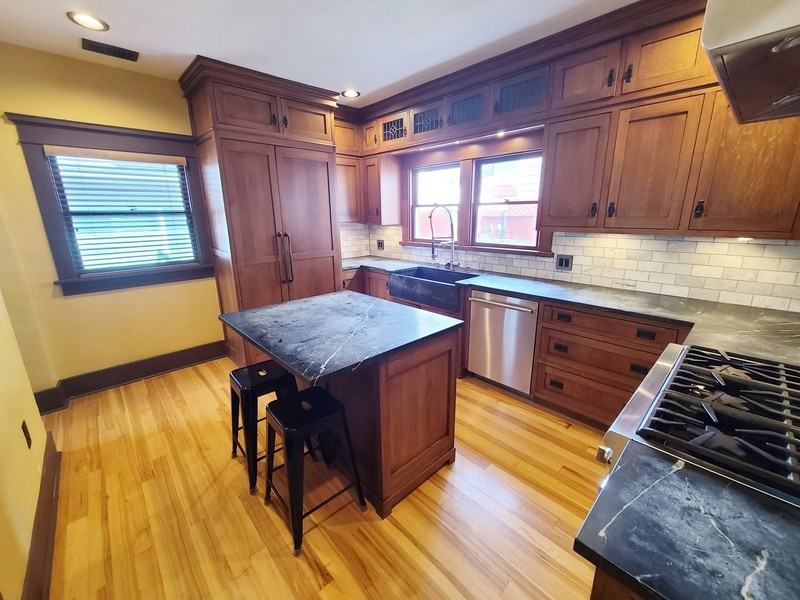 3650 28th St - Photo 4 of 17