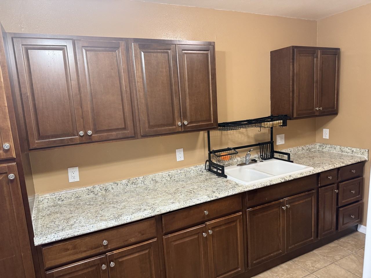 1873 Patricia Ave. - Photo 4 of 26