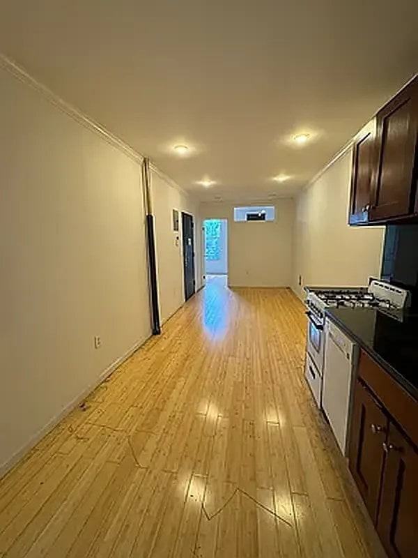 289 21st St #2L - Photo 5 of 6
