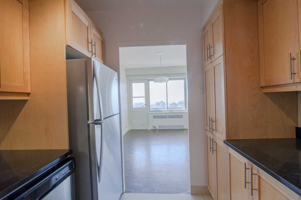 3555 Ch De La Côte-Des-Neiges — photo 3
