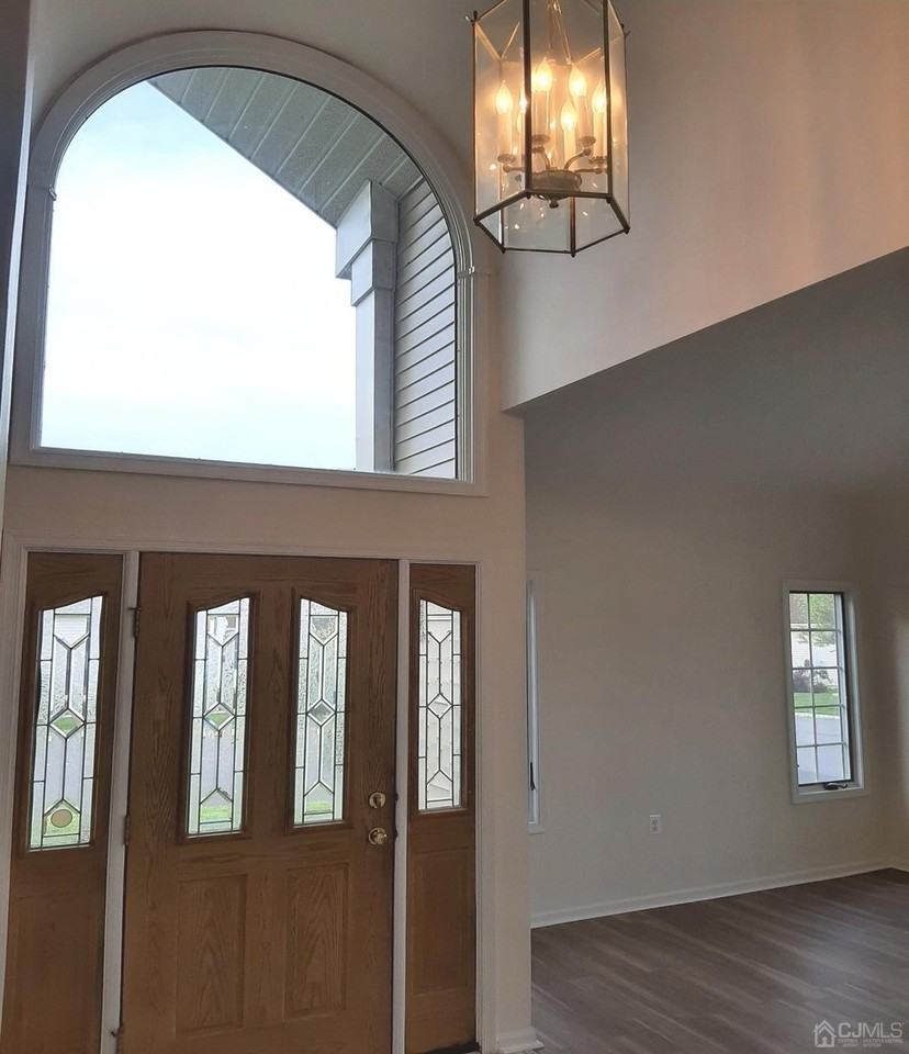 52 Westminster Dr - Photo 6 of 33