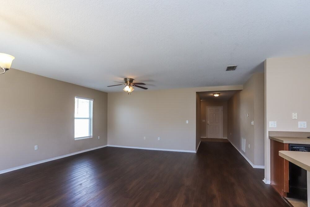 11214 Running Pine Dr - Photo 3 of 16