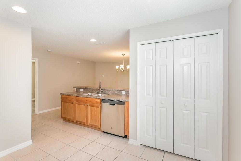 2221 Heathwood Cir - Photo 6 of 14