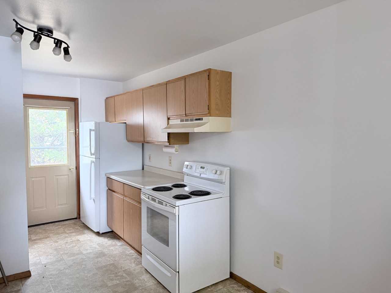 248 S Preston - Photo 4 of 4