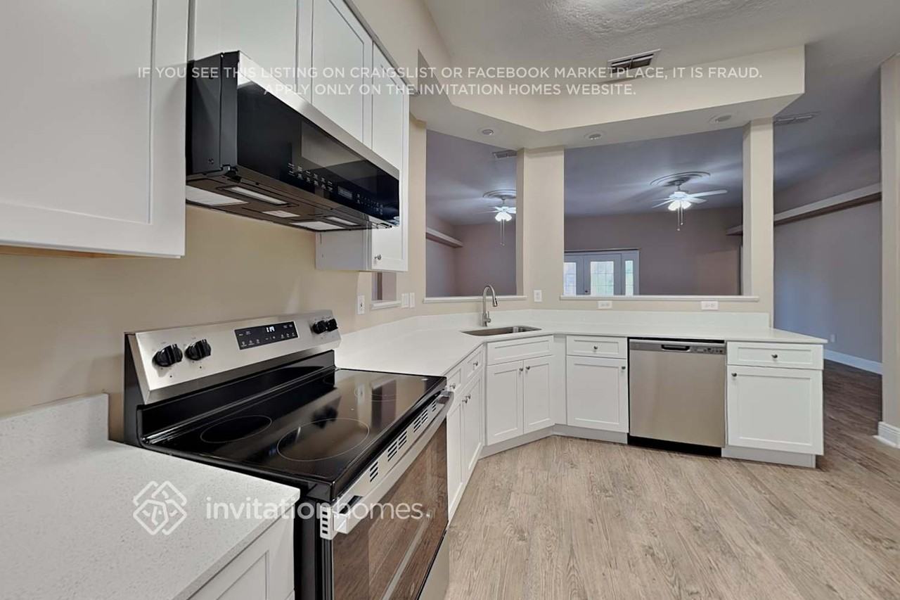 10428 Calle De Flores Dr - Photo 7 of 19