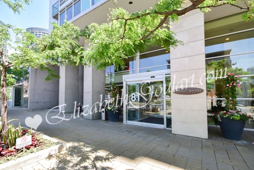 81 Navy Wharf Court - Photo 2 of 24