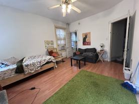 4330 Pine Street #2R - Photo 1 of 1