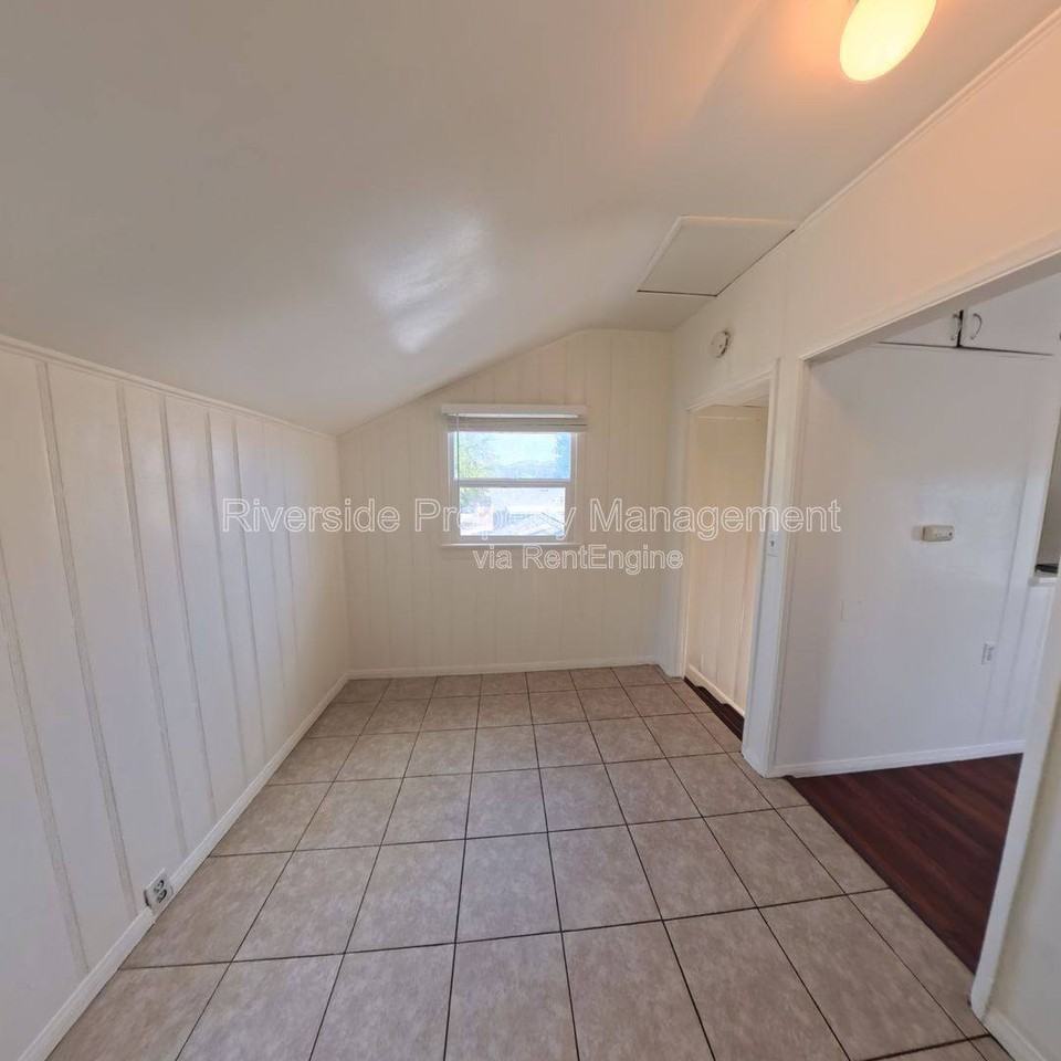 3939 Twining St #B - Photo 5 of 10