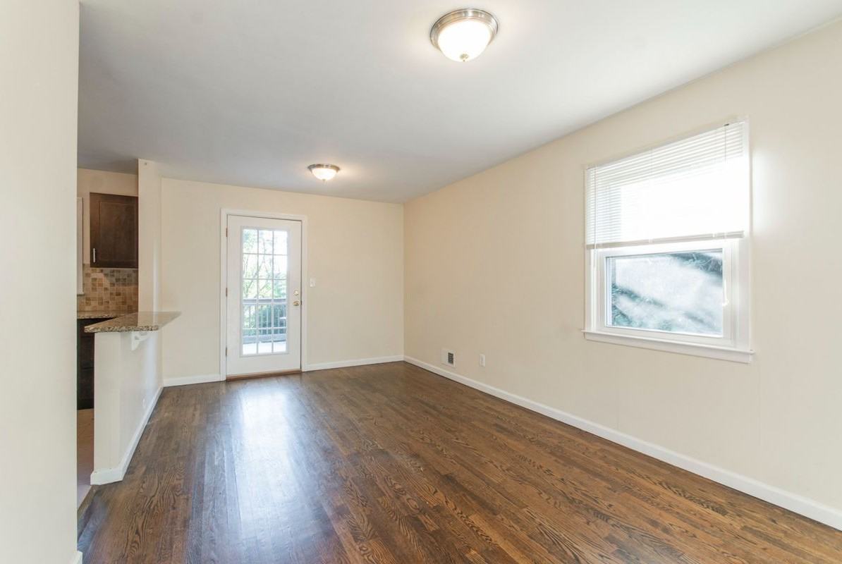 149 N Harrison St - Photo 5 of 18