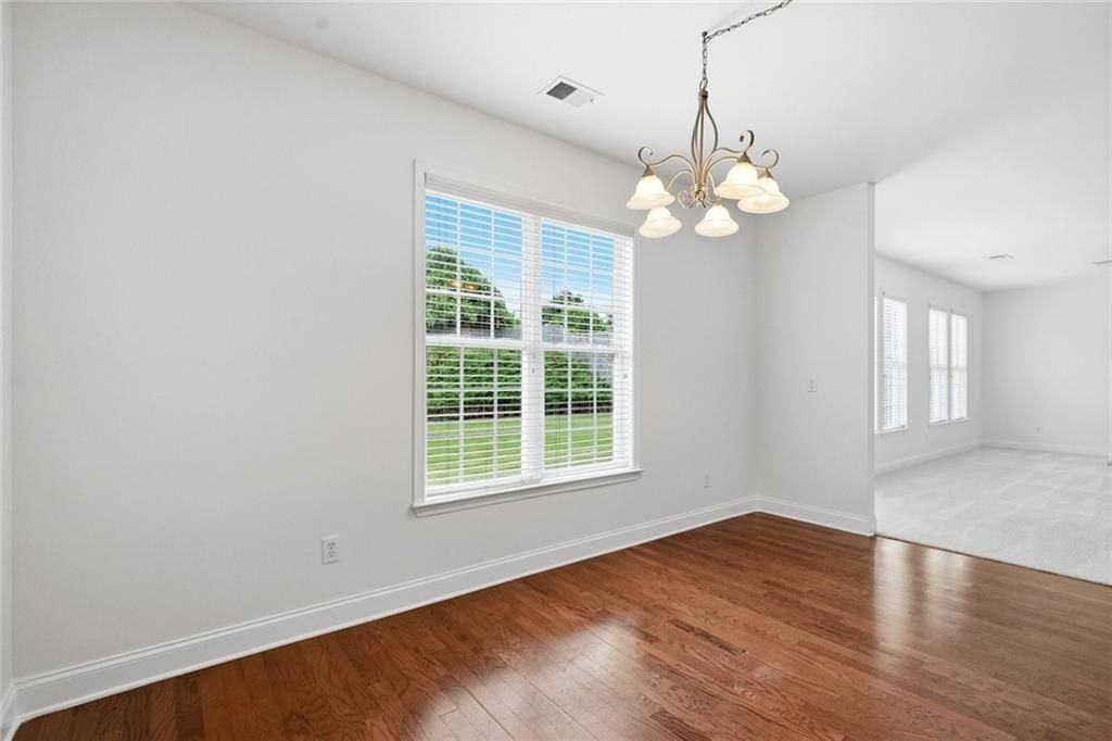 3320 Pebble Ridge Ln - Photo 4 of 45